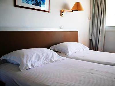 Sun Hall Beach Aparthotel