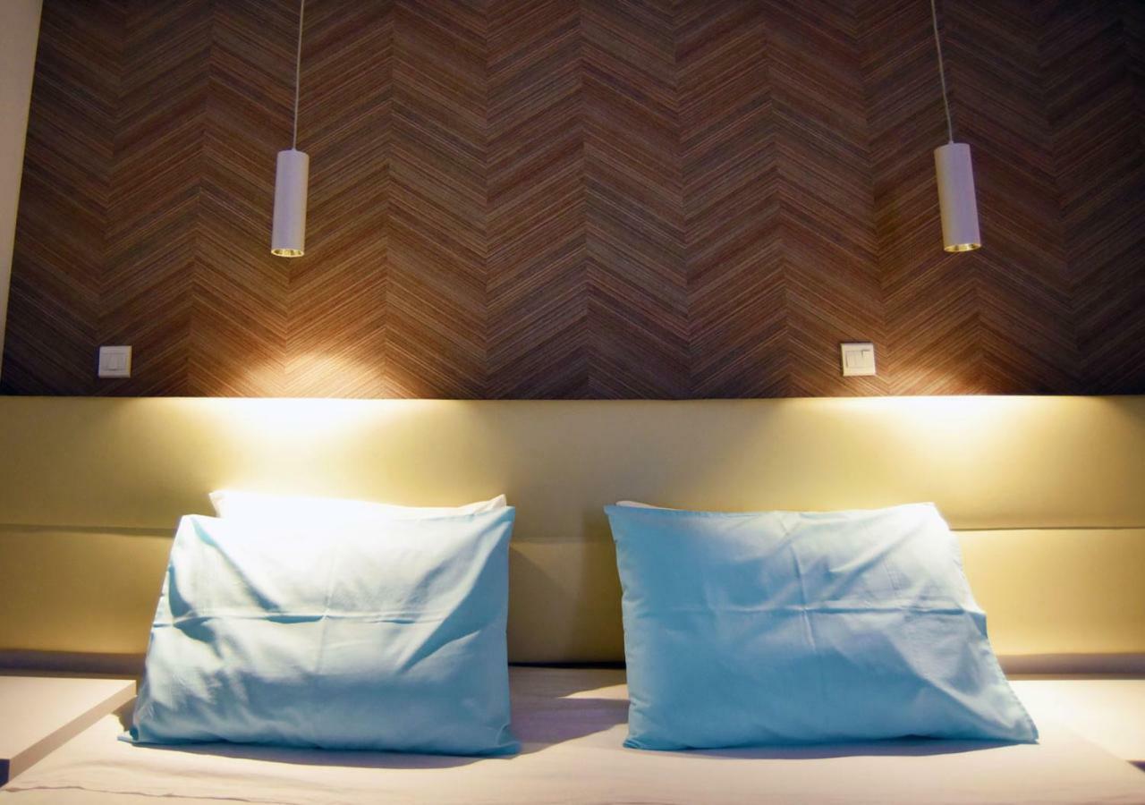 Hai Hotel *