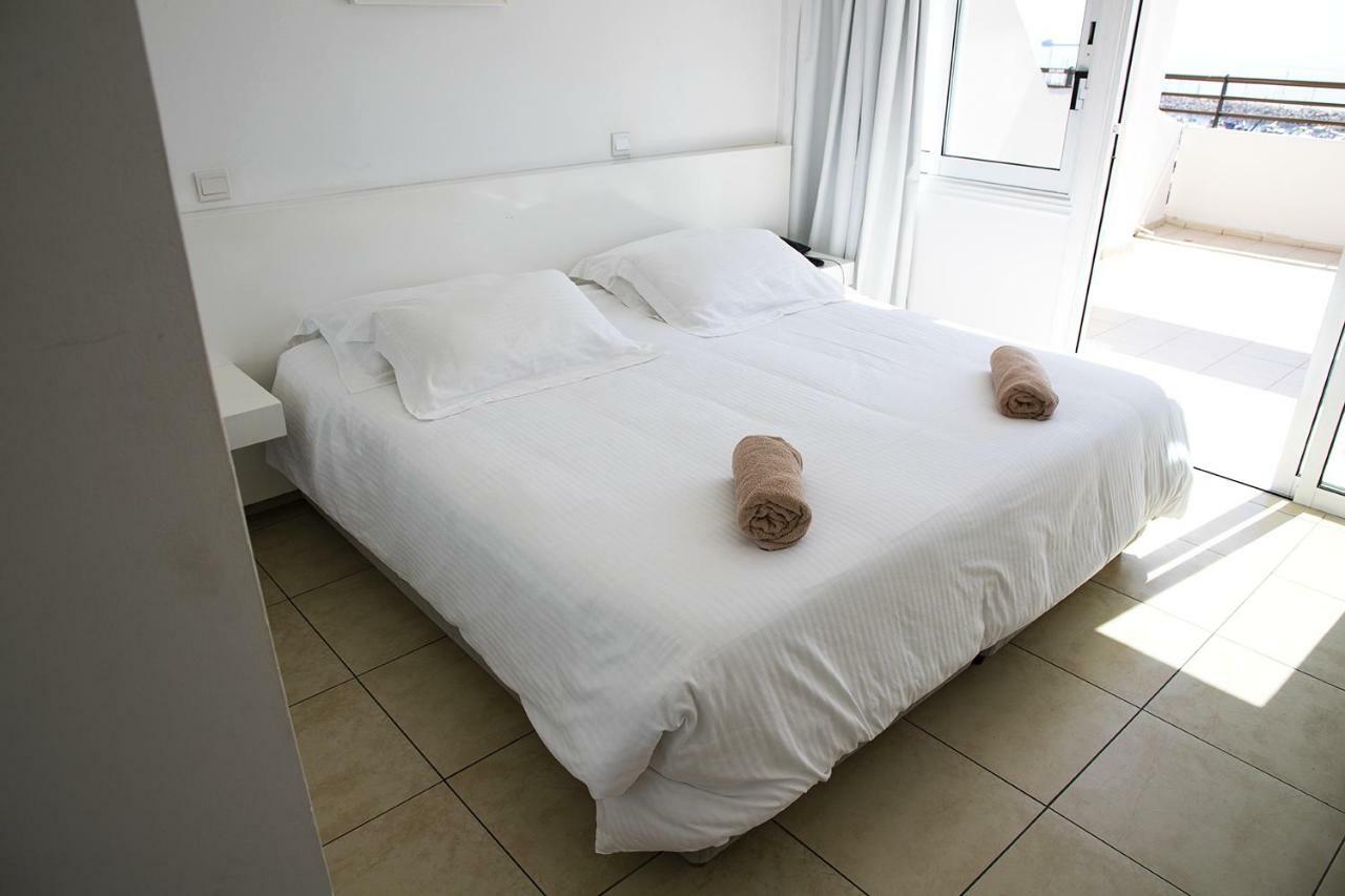 Sun Hall Beach Aparthotel 3*