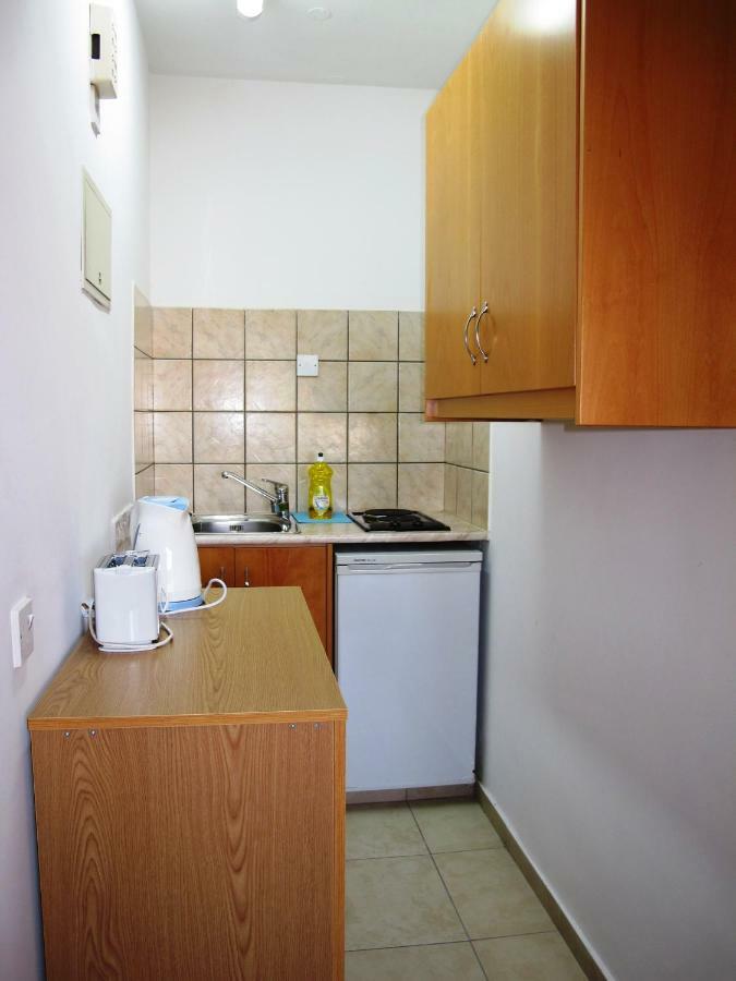 Sun Hall Beach 3* Larnaca