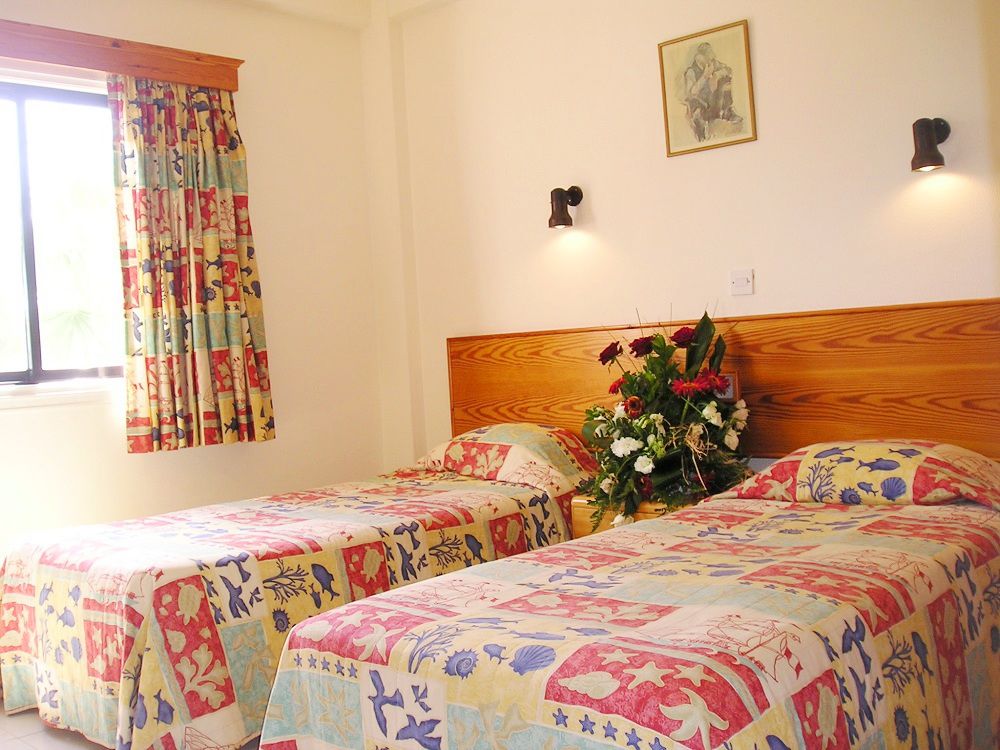 Lysithea Hotel 2*