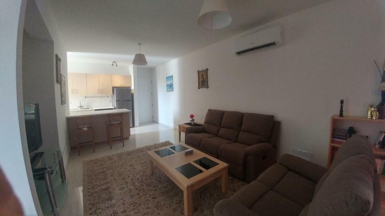 Kiti Gardens 107 *