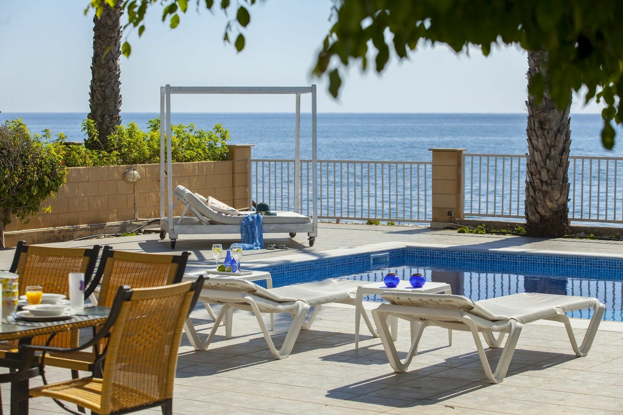Villa Sunset Beachfront Meneou Larnaca