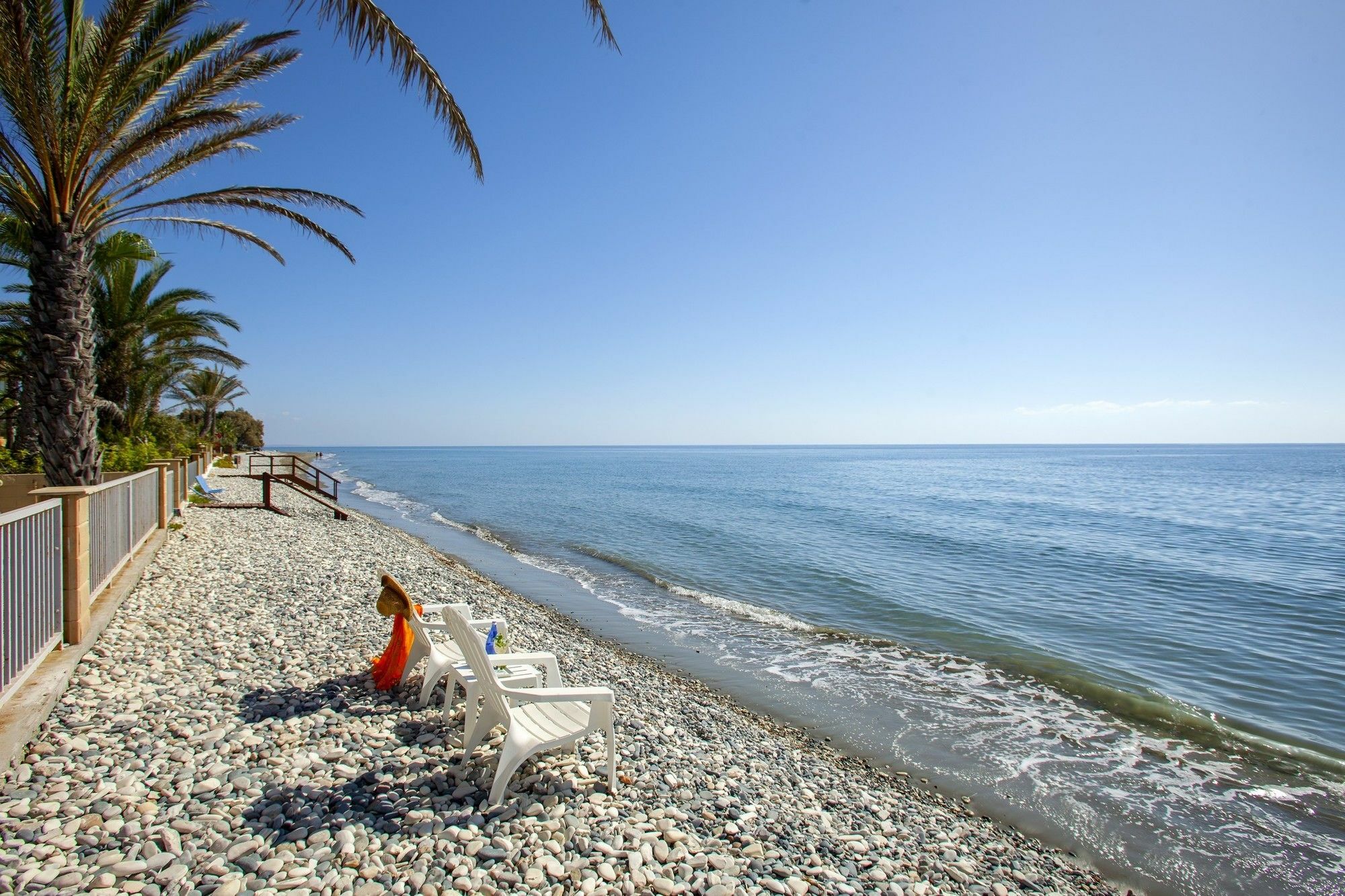 Sunset Beachfront Meneou Larnaca