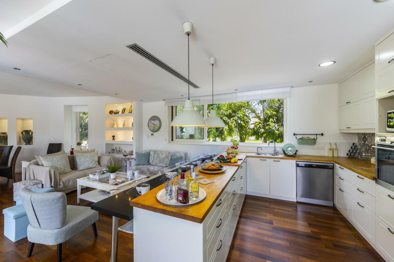 Marisol Kiti Villa *