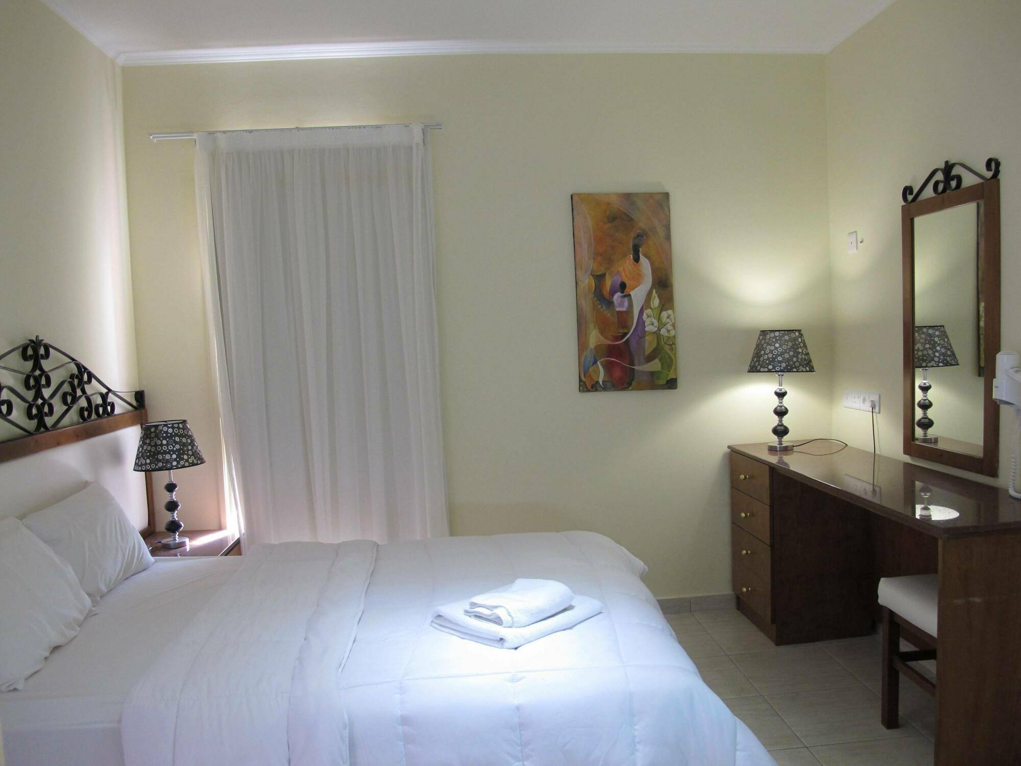Hotel Mackenzie Larnaca