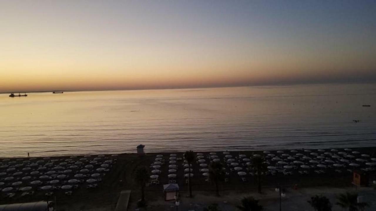 Alex 203 * Larnaca