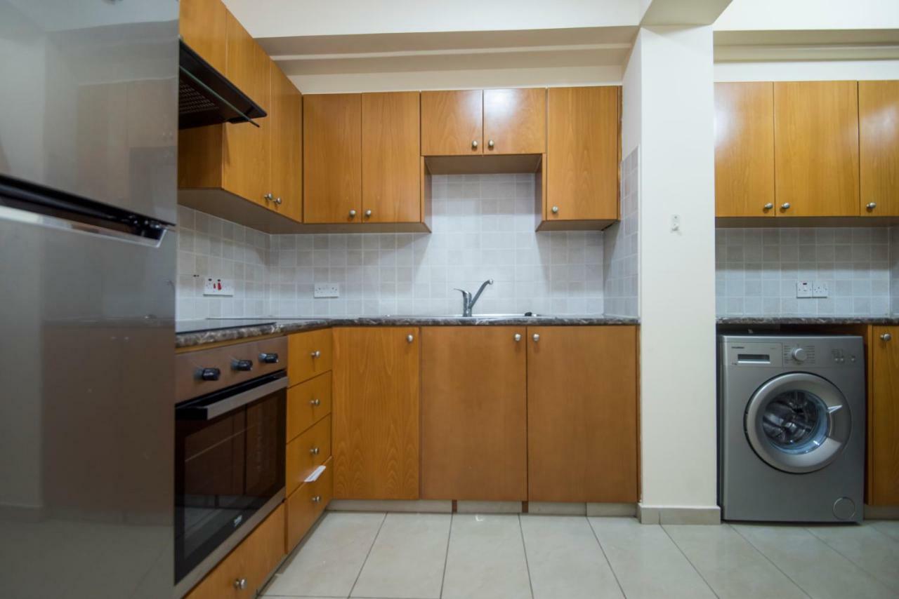 Ria Flat 402 Apartment *