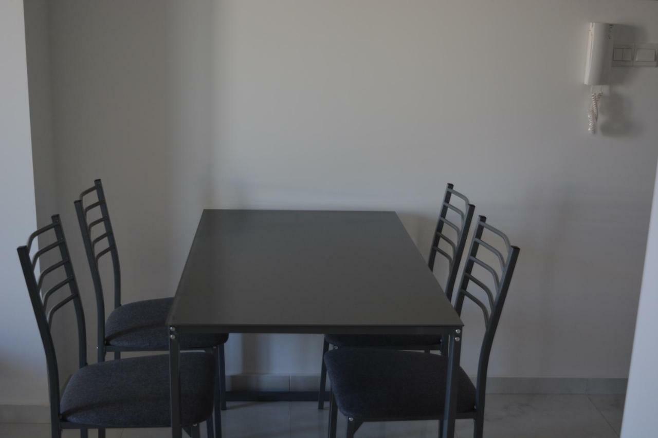 Apartment P.l Hermes &