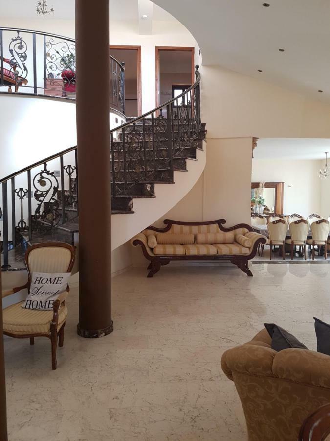 Mansion Ideal For 3 Families Or * Larnaca