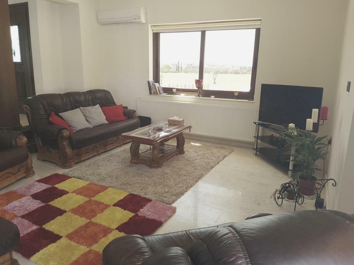 Mansion Ideal For 3 Families Or Larnaca