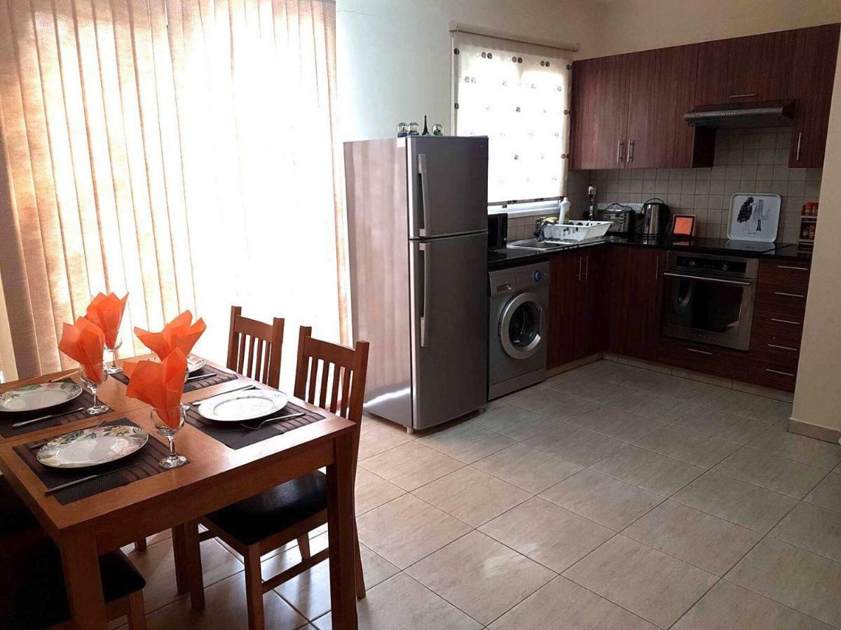 Newly Remodelled Apartment, Pool, Sauna And Gym Apartment