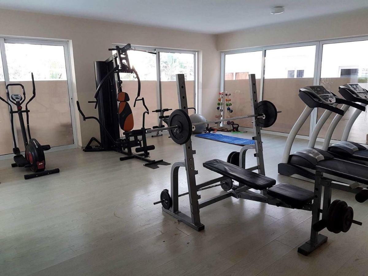Newly Remodelled Apartment, Pool, Sauna And Gym Apartment Larnaka