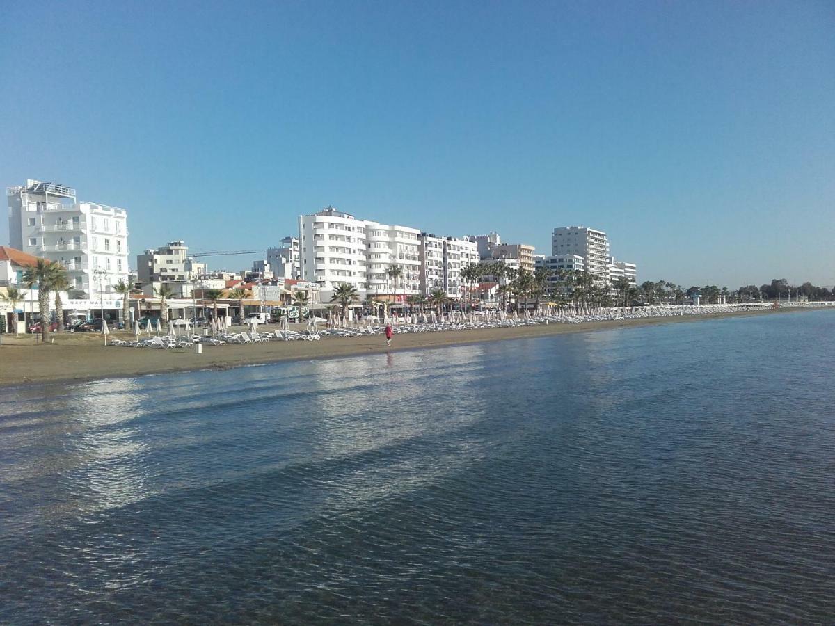 Penthouse Sea Views Căn hộ Larnaca
