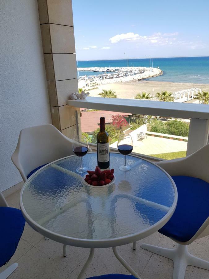 Haig's Dream Flat On The Larnaca