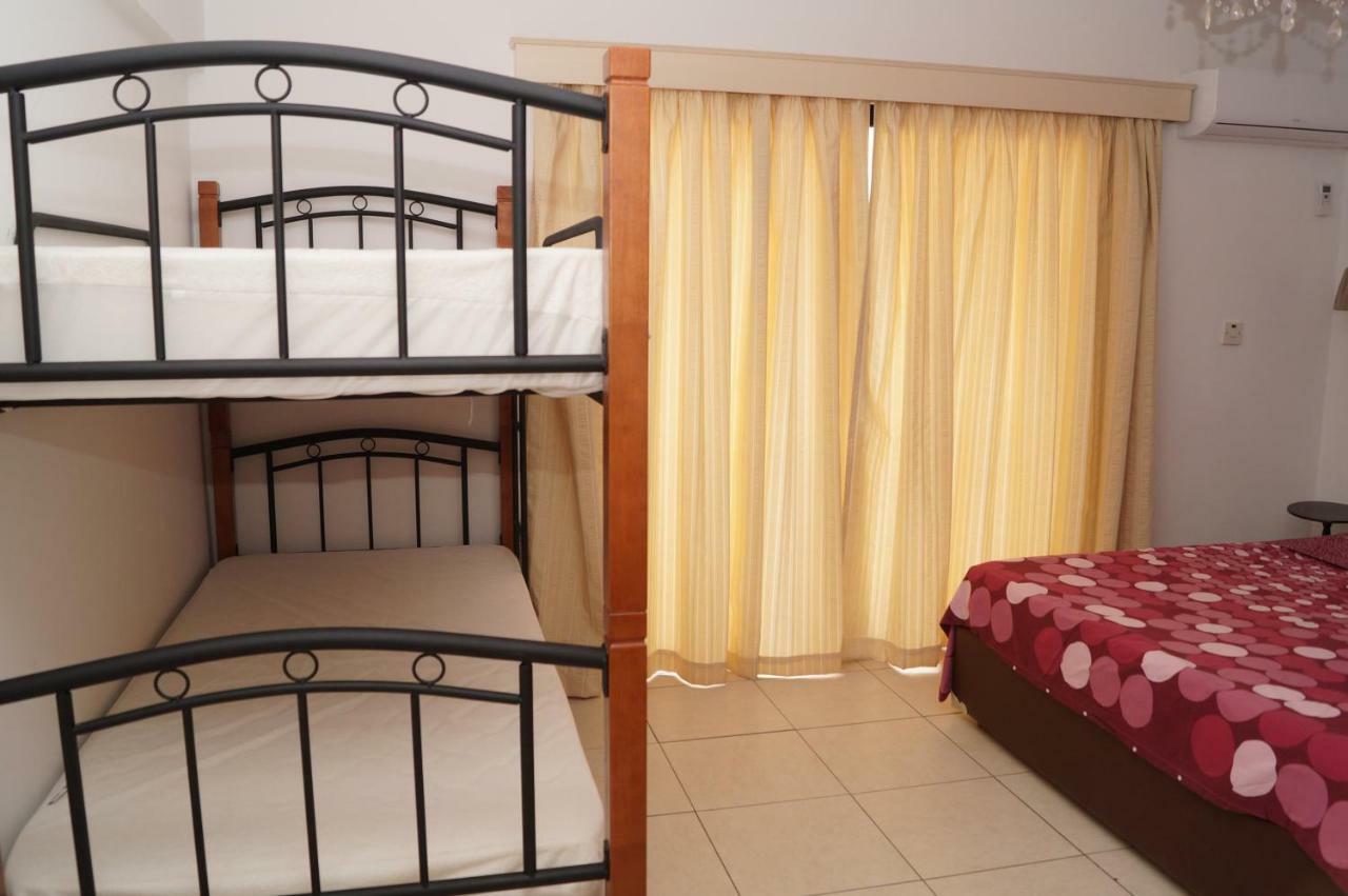 Saint Lazarus Apartment *