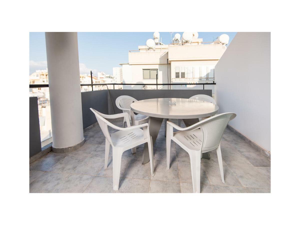 Apartment Holiday Apartment Larnaca