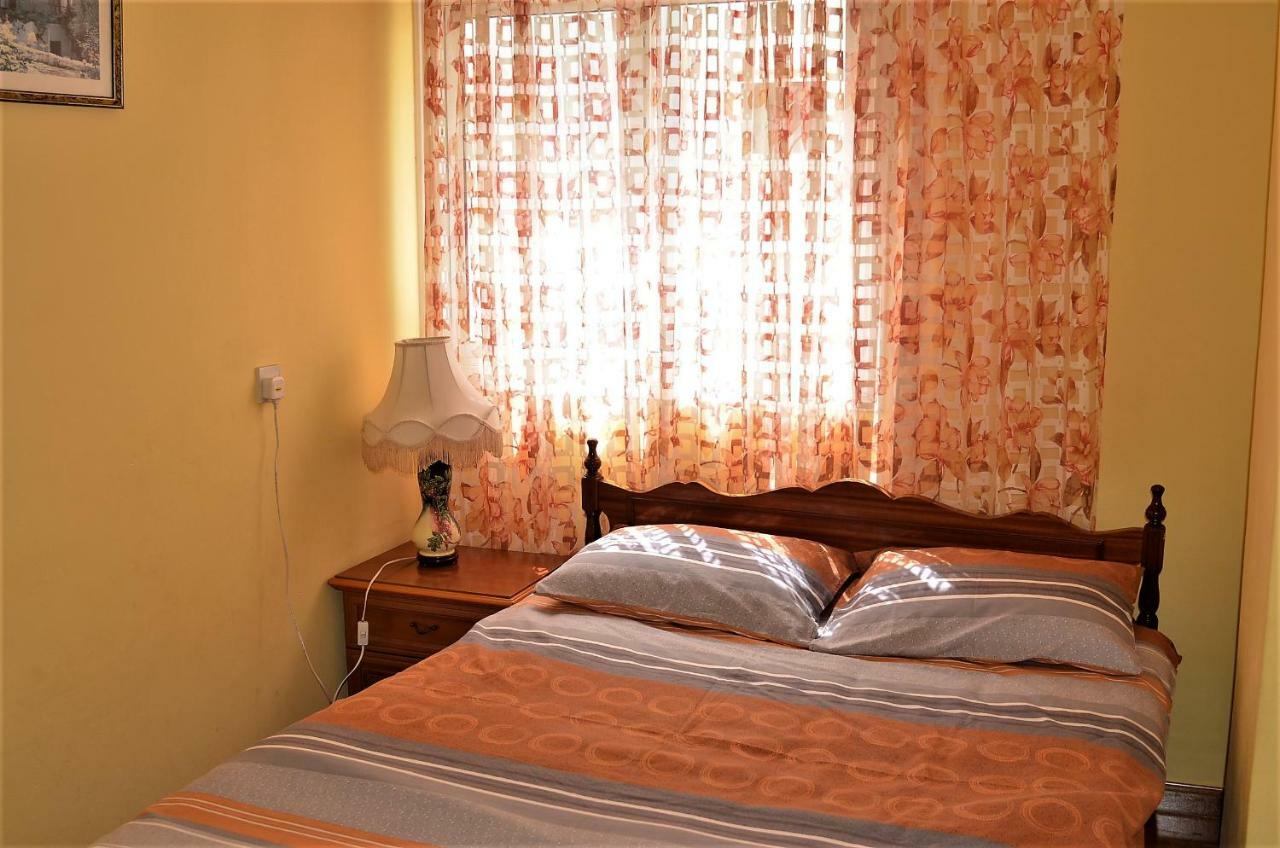 Apartment Lira *