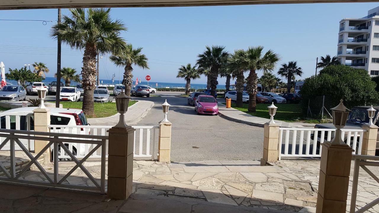 Zorbas No 2 * Larnaca