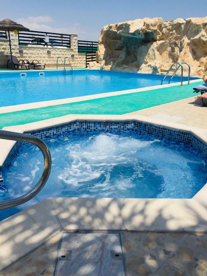 Mediterranean Sea View, 1 Bed Apt. Larnaca