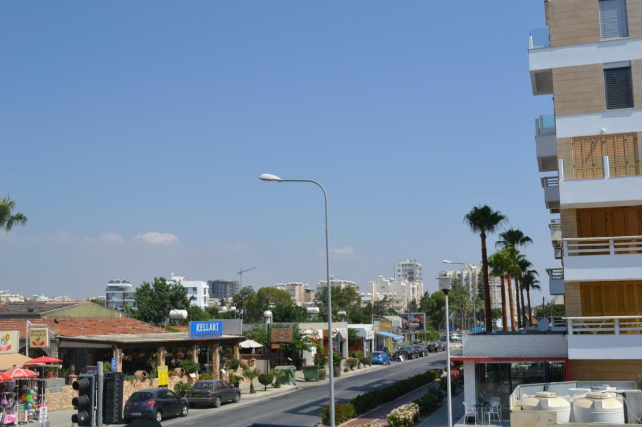 13 Sandy Mackenzie * Larnaca