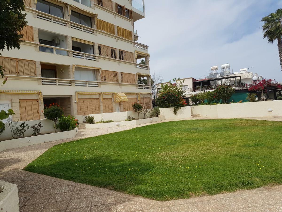 Haig's Dream Flat On The Larnaca