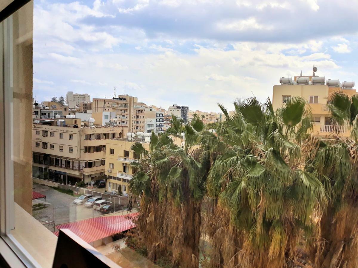 Sunny * Larnaca