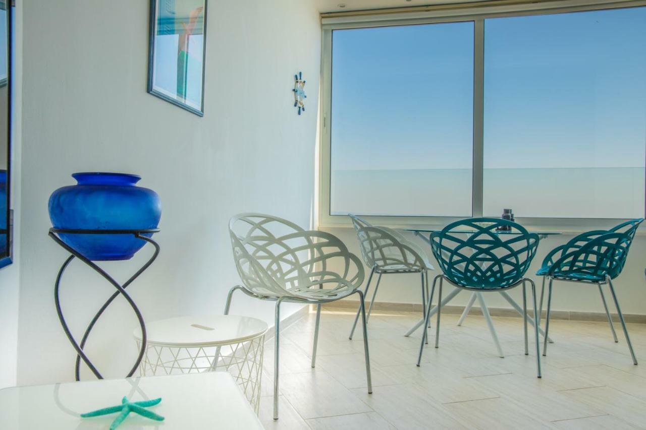Luxury Penthouse 1br-seafront-seasonal Pool-central Apartamento *