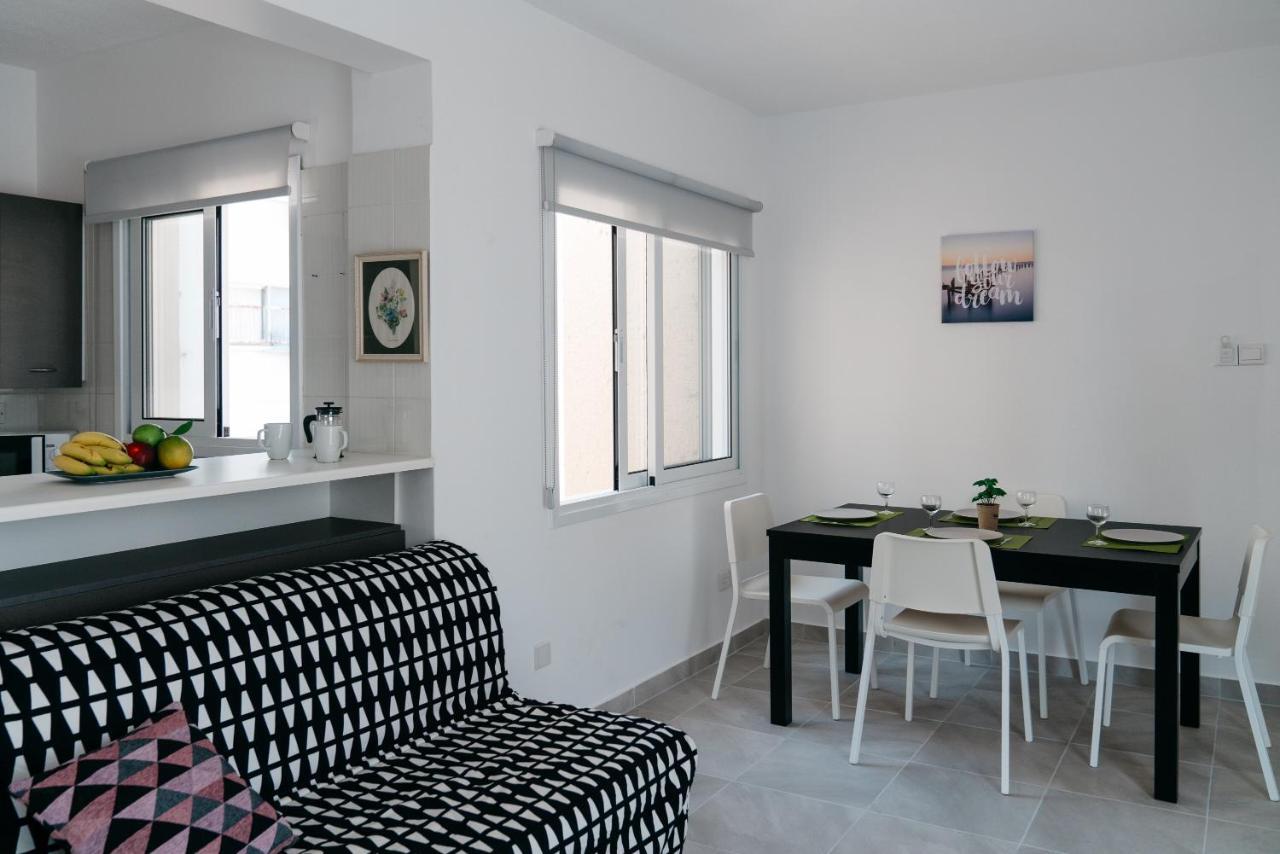Seasunlove Apt. Apartment Larnaca
