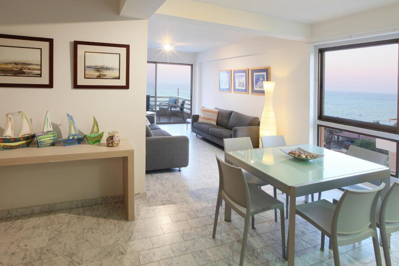 Makenzie Apartment *