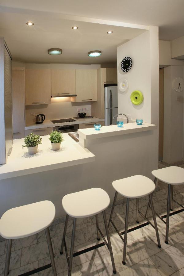 Makenzie Apartment