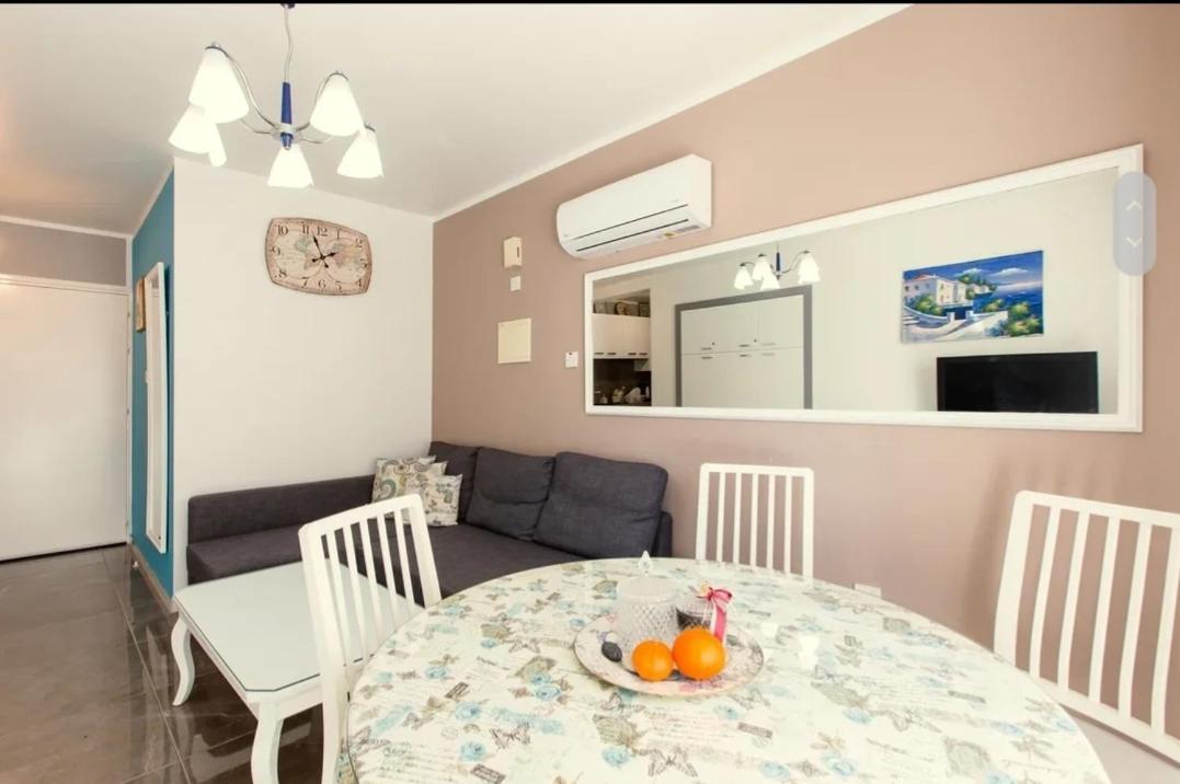 Christina Apartment