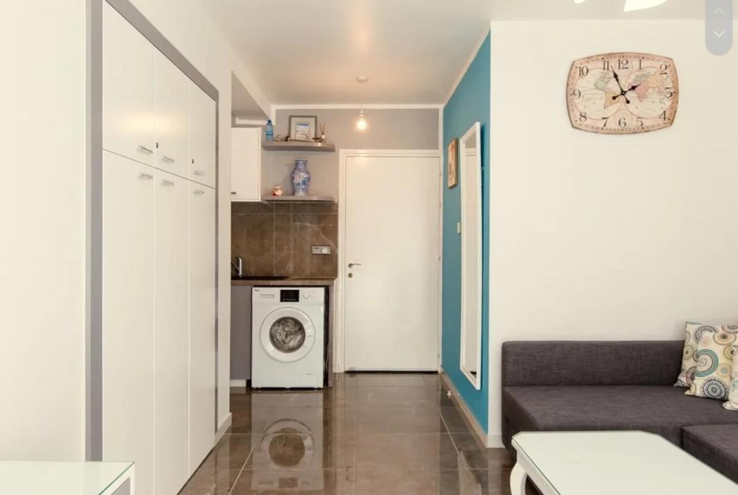 Christina Apartment *