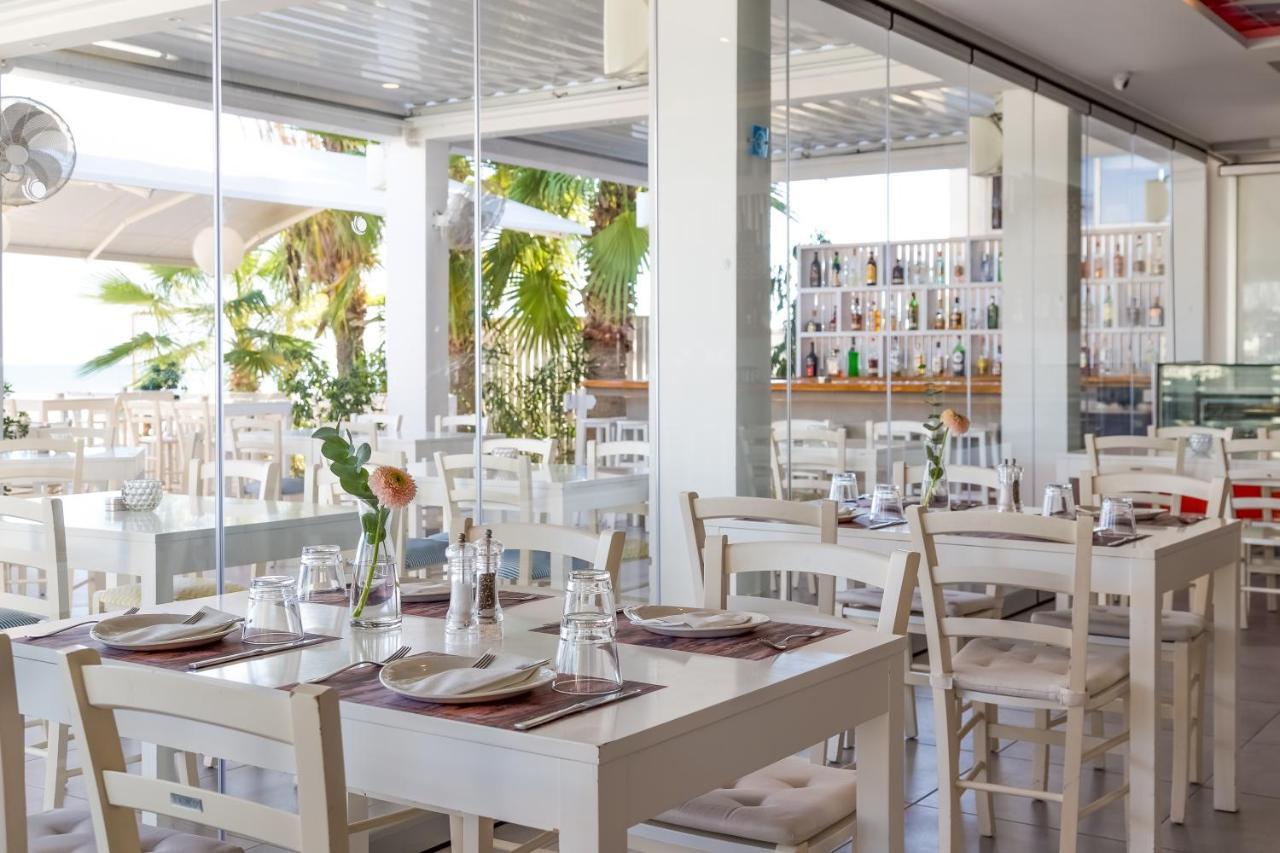 Island Boutique Khách sạn Larnaca