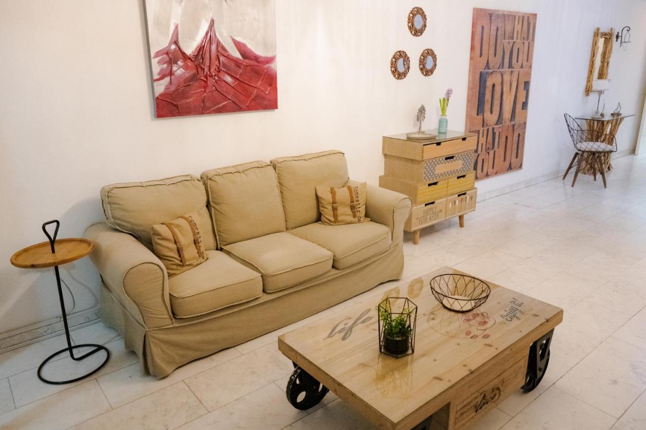 Angela's Luxury * Larnaca
