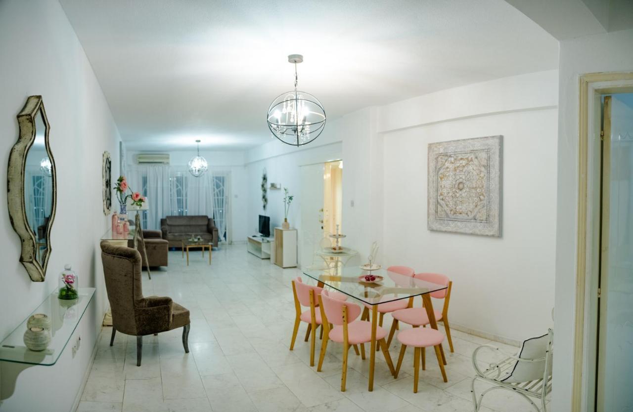Angela's Luxury Apartment *