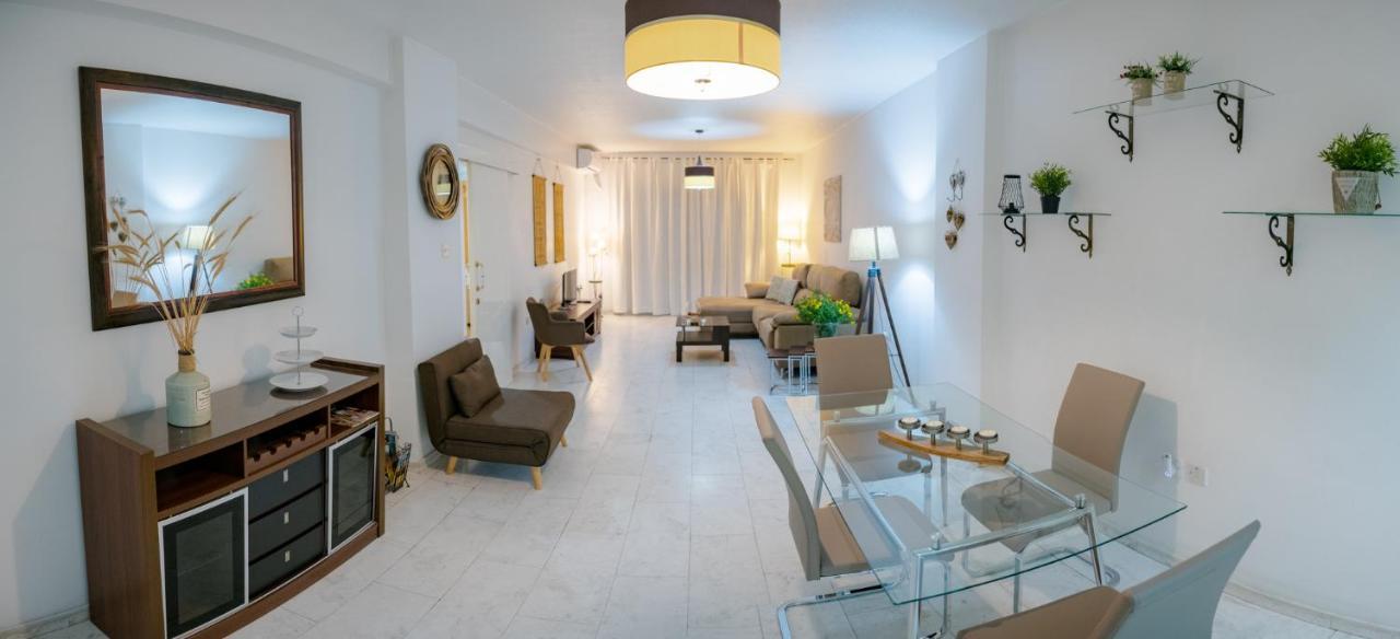 Angela's Luxury Apartment *