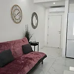 Stay Treasure Apartment