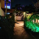 Mamas Summer House