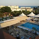 Lucky Hotel Apartments
