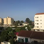 Marina Apartments 211