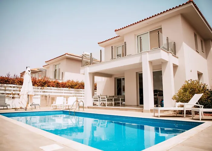 Saturn Villa