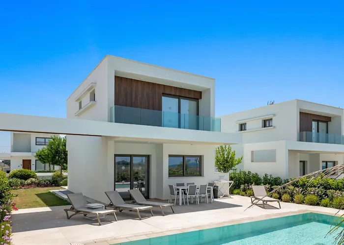 Serenity Waves Villa 17