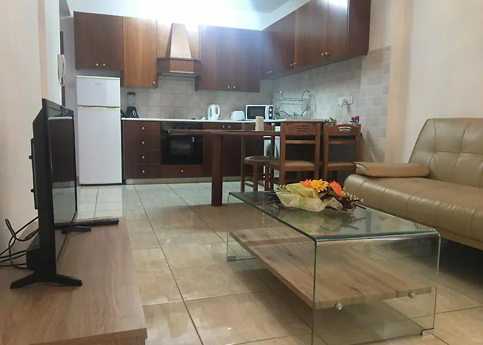 Marina Apartments 211