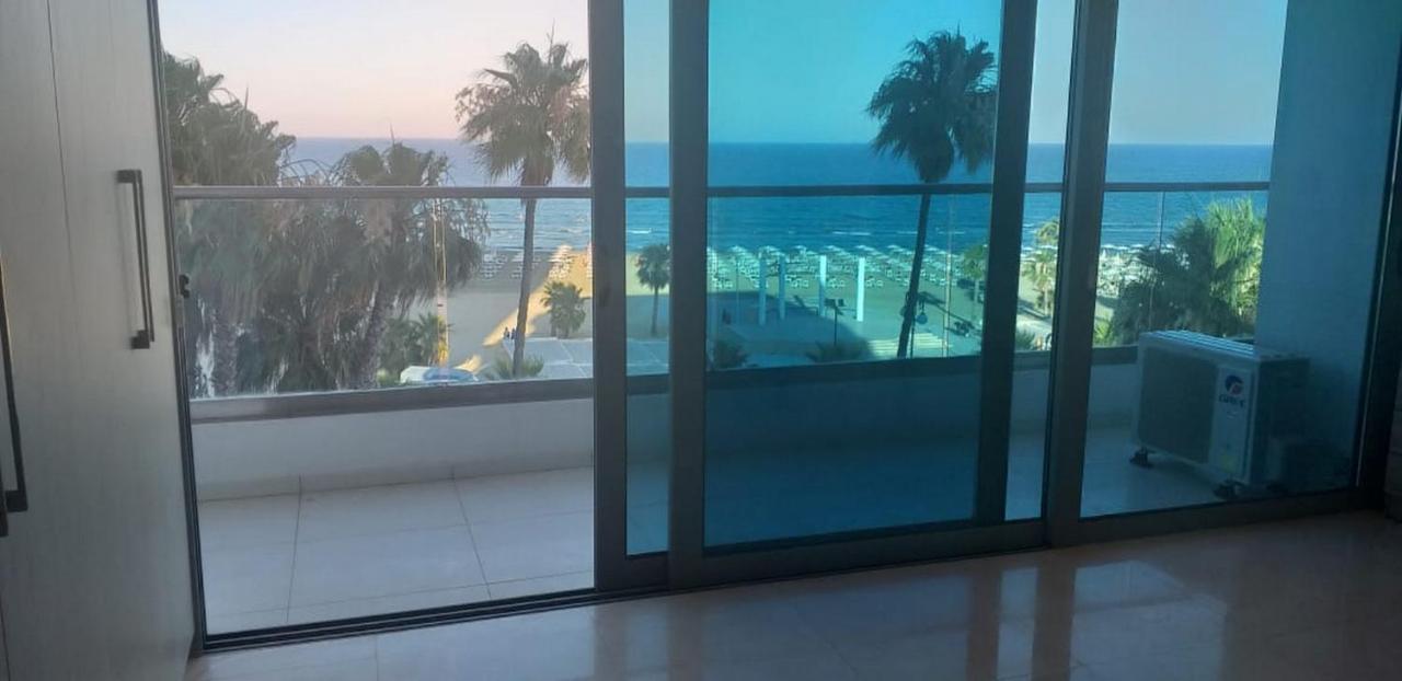Apartment Horizon Luxury At Finikoudes Beach 302 *