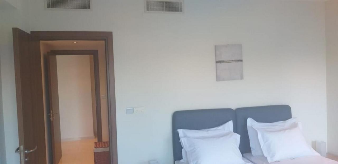 Horizon Luxury At Finikoudes Beach 302