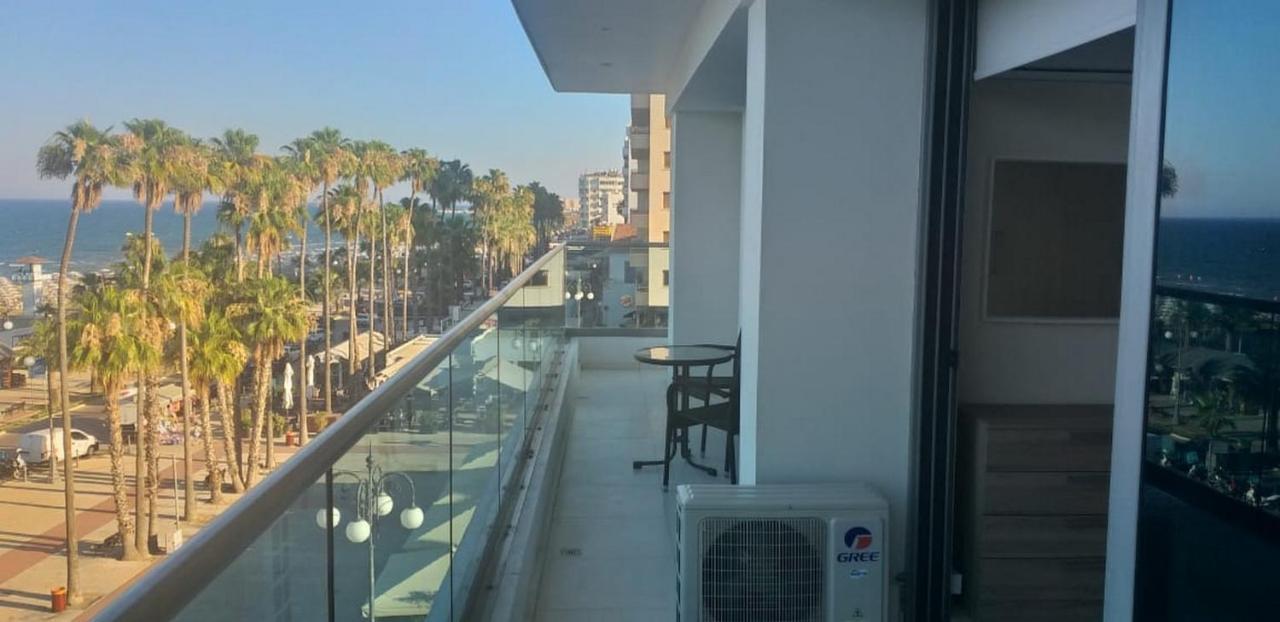 Apartment Horizon Luxury At Finikoudes Beach 302
