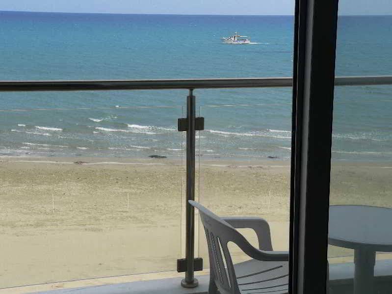 Aparthotel Costantiana Larnaca