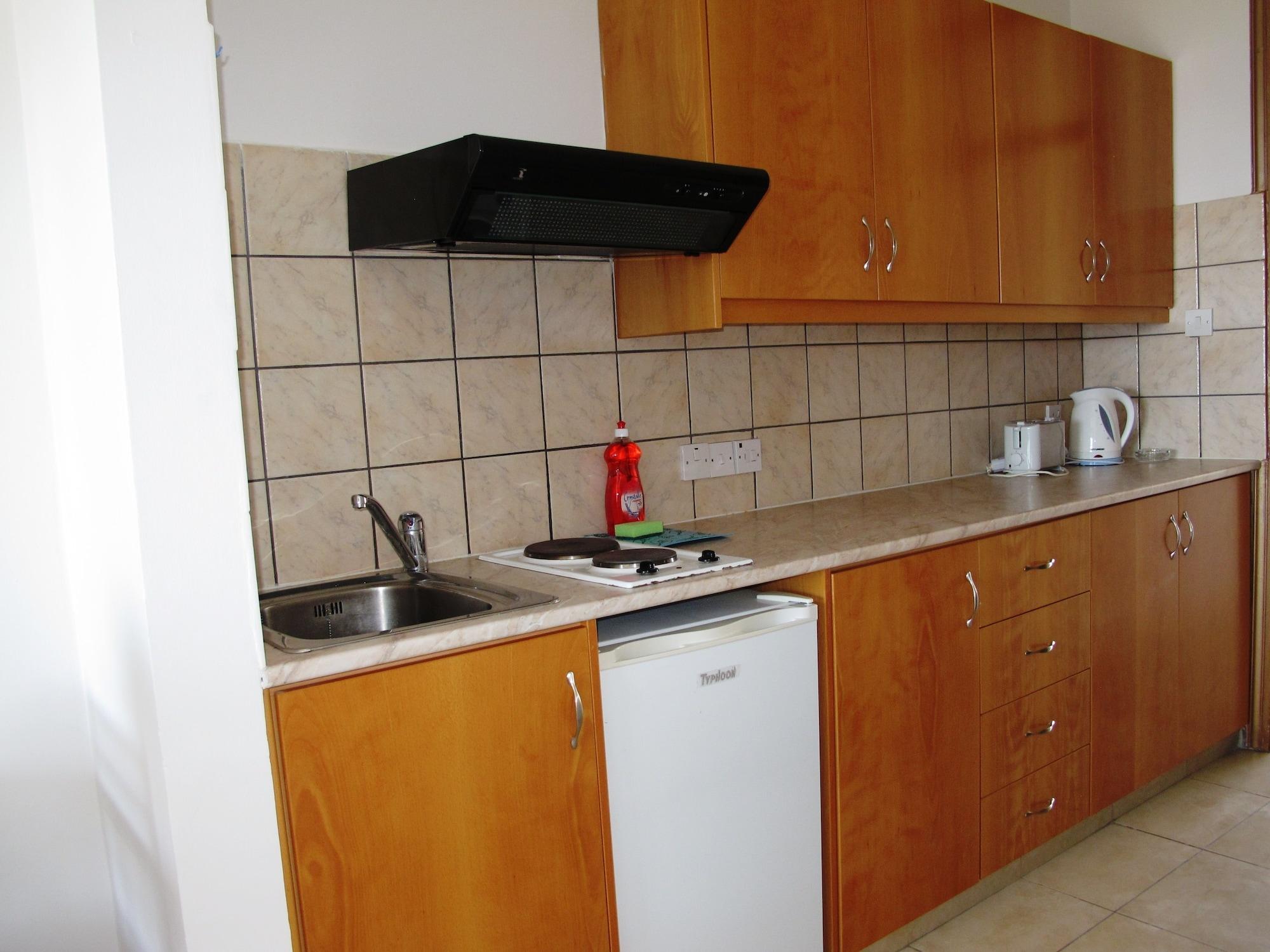 Sun Hall Apartment *