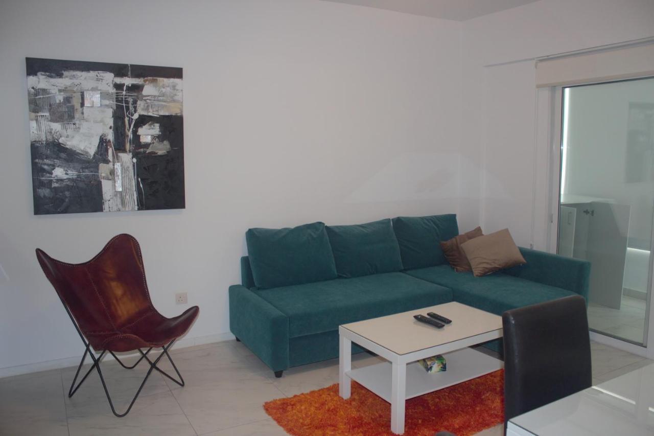Helen Milos Court No.5 Apartment